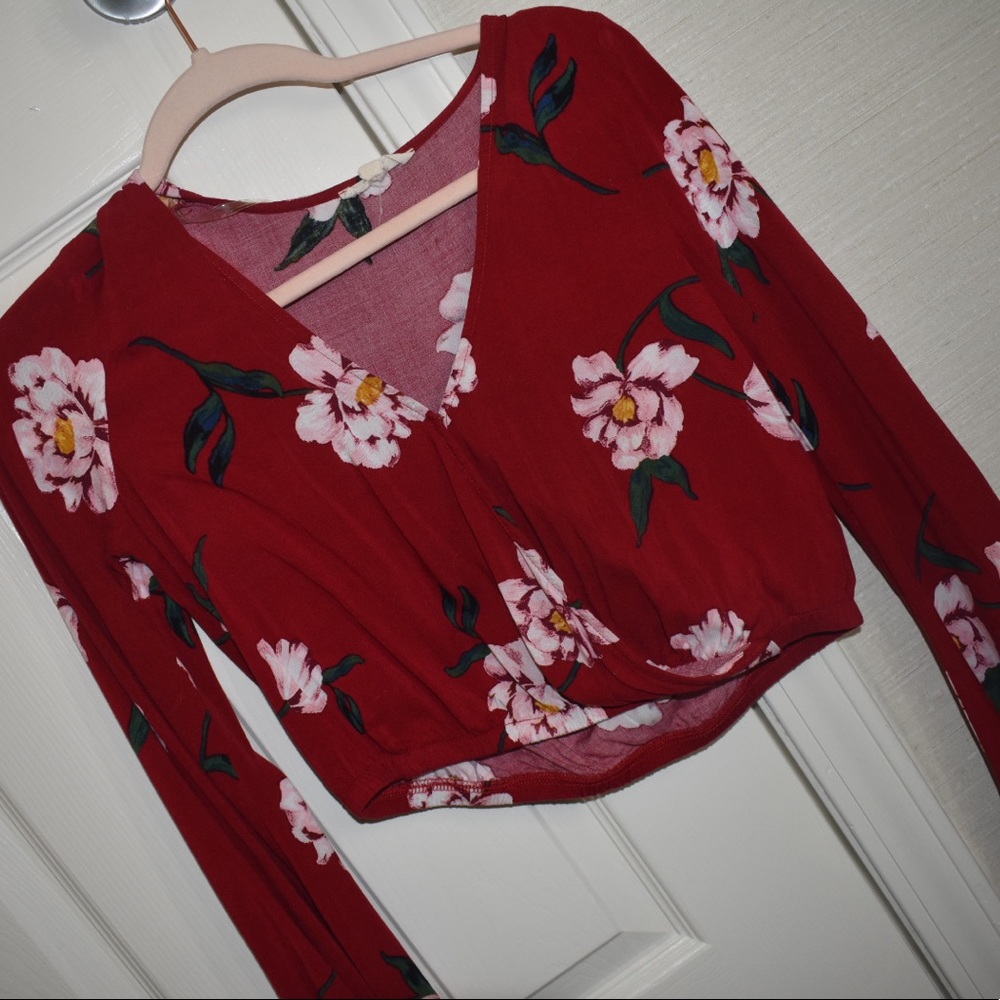 PACSUN Red Floral Crop Top